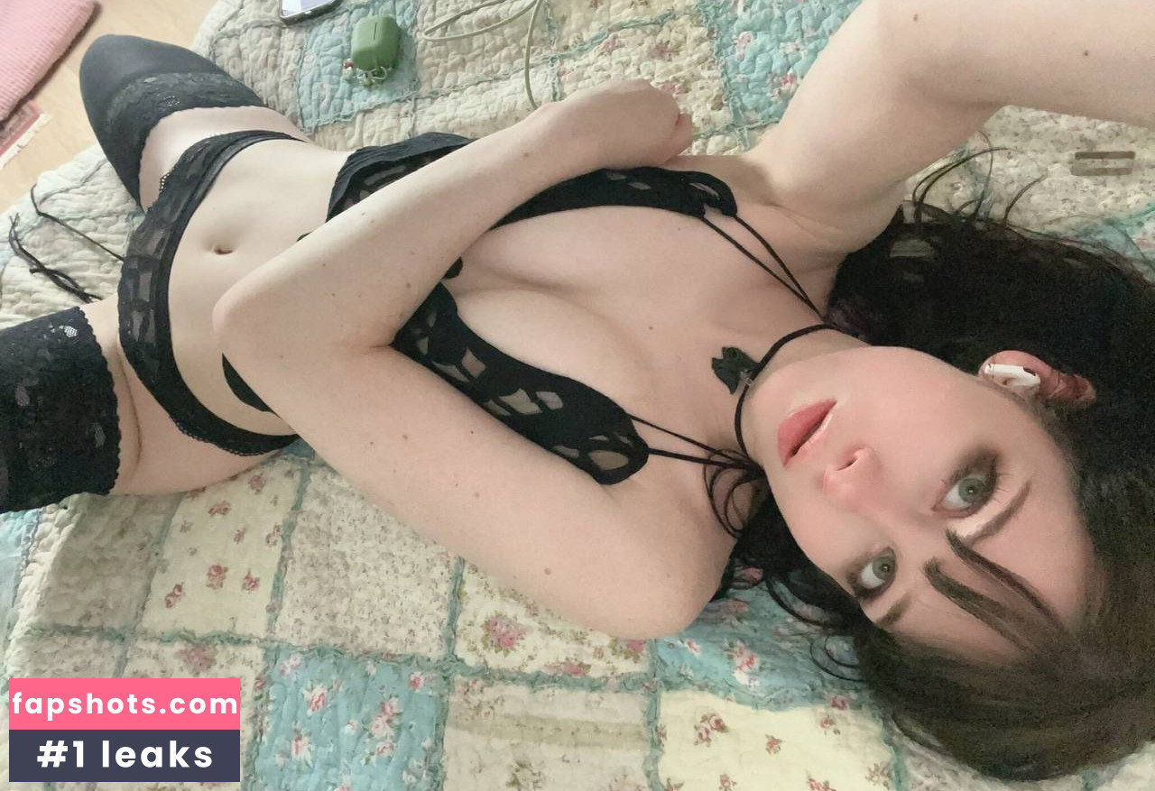 Nora Fawn gallery photo #465