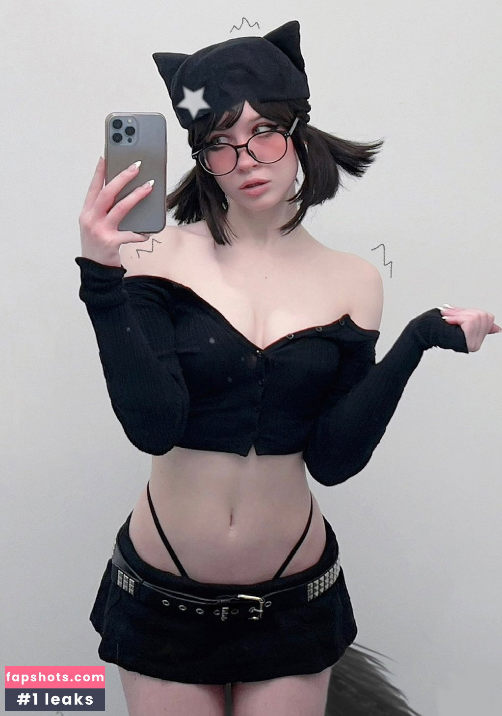 Nora Fawn gallery photo #2736