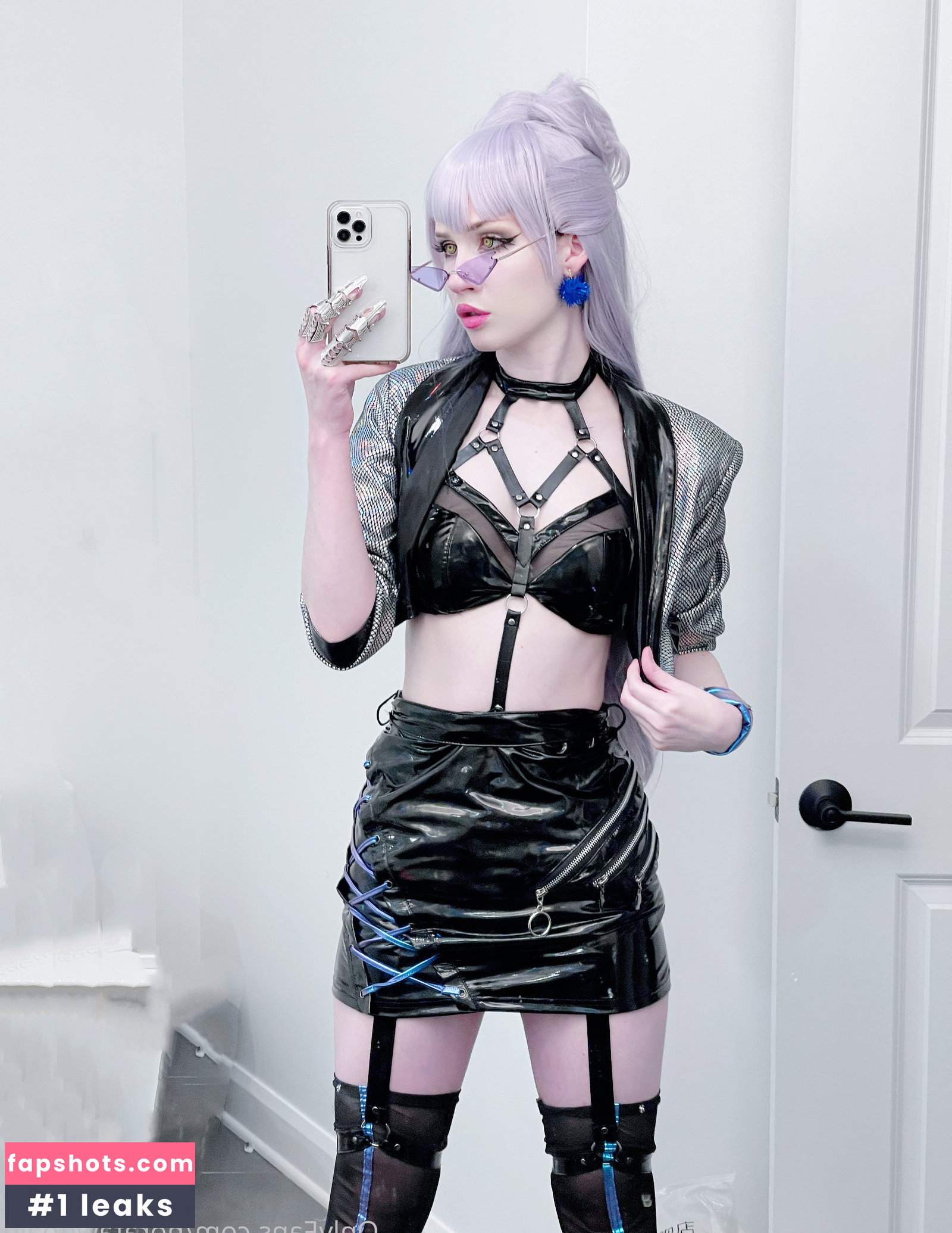 Nora Fawn gallery photo #2483