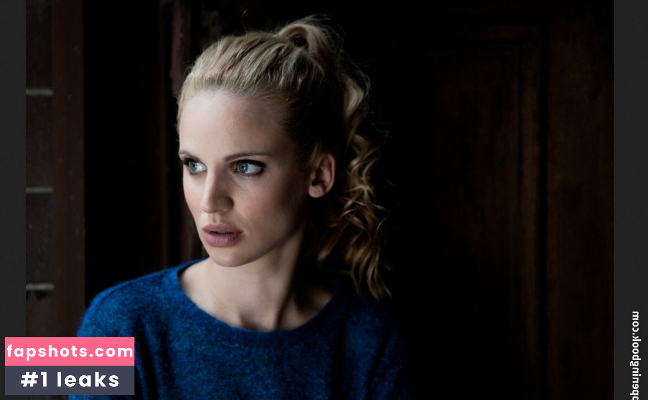 Nora Huetz gallery photo #14