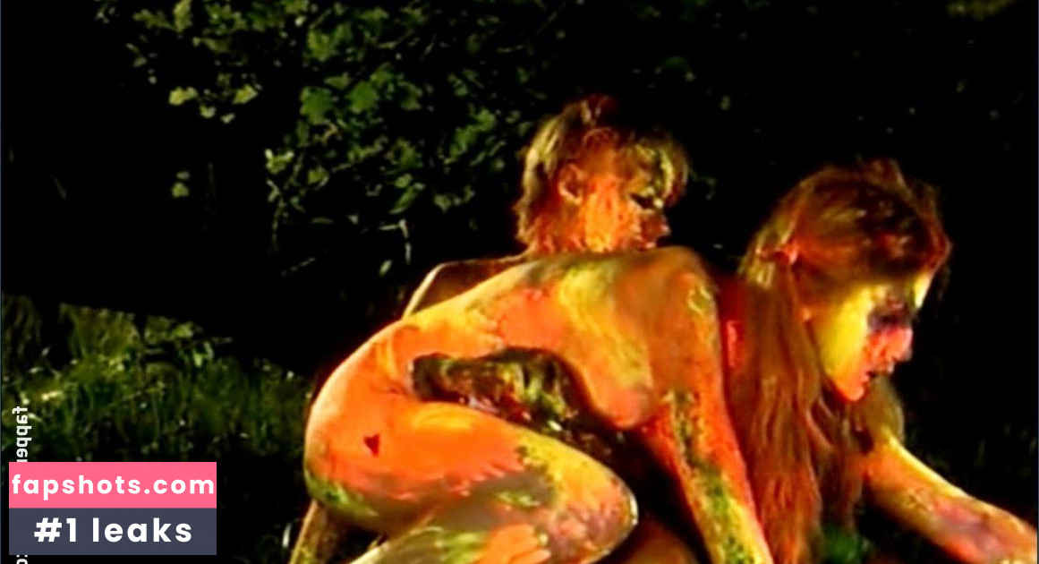 Nora von Waldstätten gallery photo #17