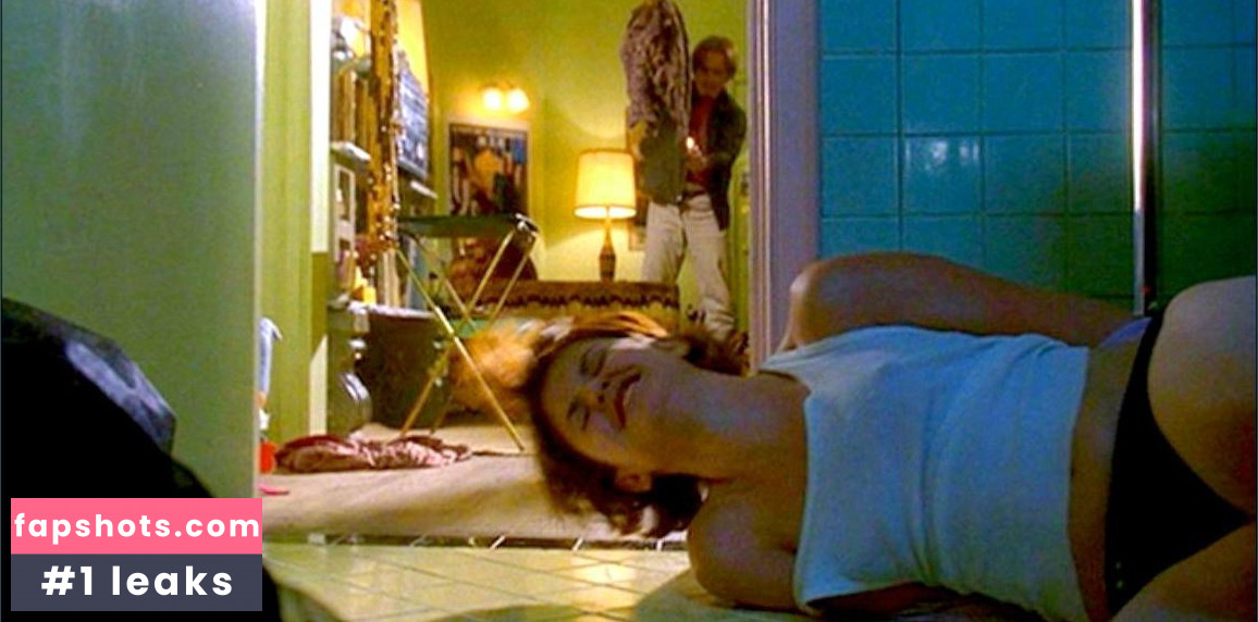 Nora Zehetner gallery photo #2