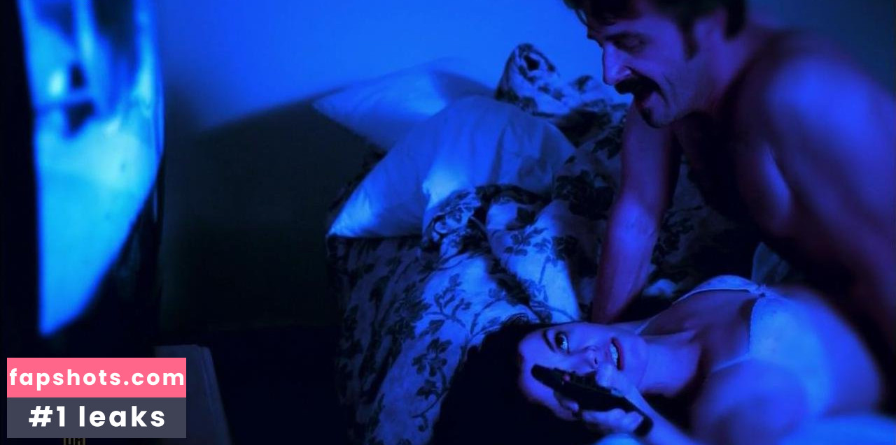 Nora Zehetner gallery photo #16