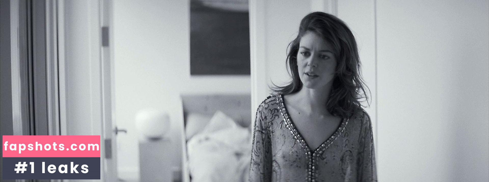 Nora Zehetner gallery photo #23