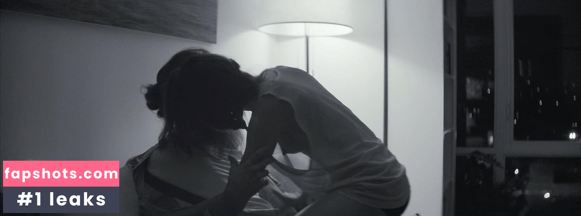 Nora Zehetner gallery photo #24