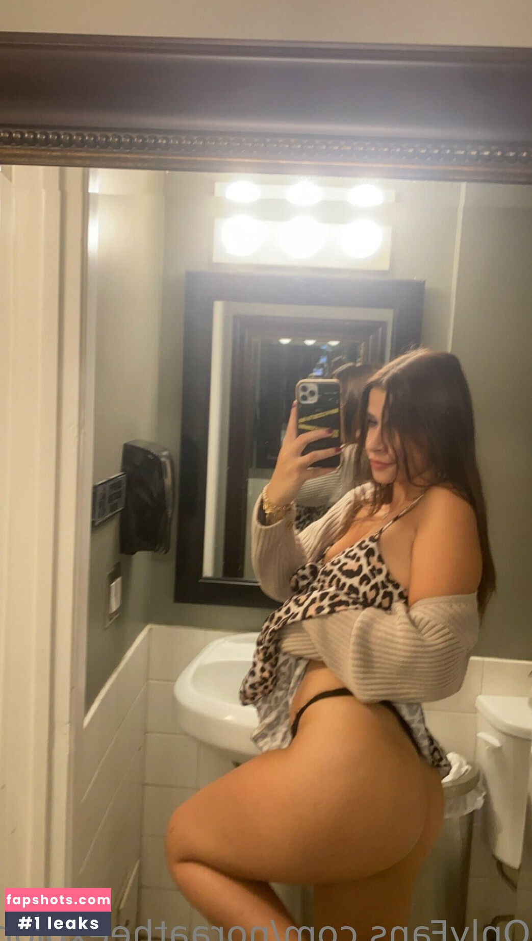 noraatheexplorer Nahé úniky fotek pouze od fanoušků #31 - Fapshots