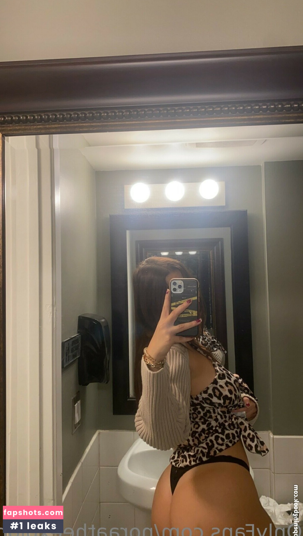 noraatheexplorer Nahé úniky fotek pouze od fanoušků #7 - Fapshots