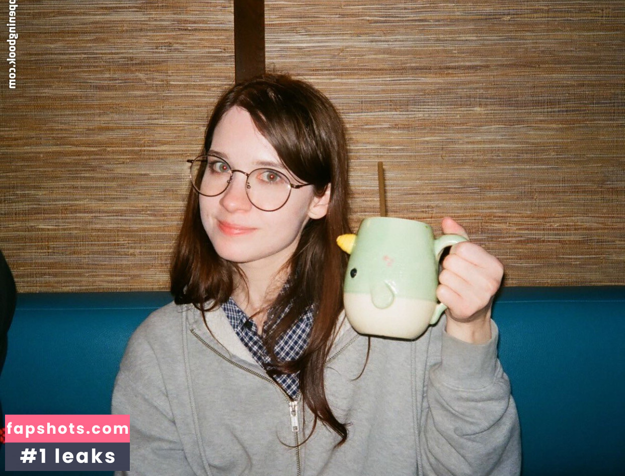 Norafawn gallery photo #10