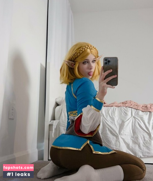 Norafawn gallery photo #2112