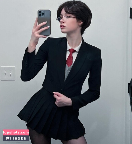 Norafawn gallery photo #2401