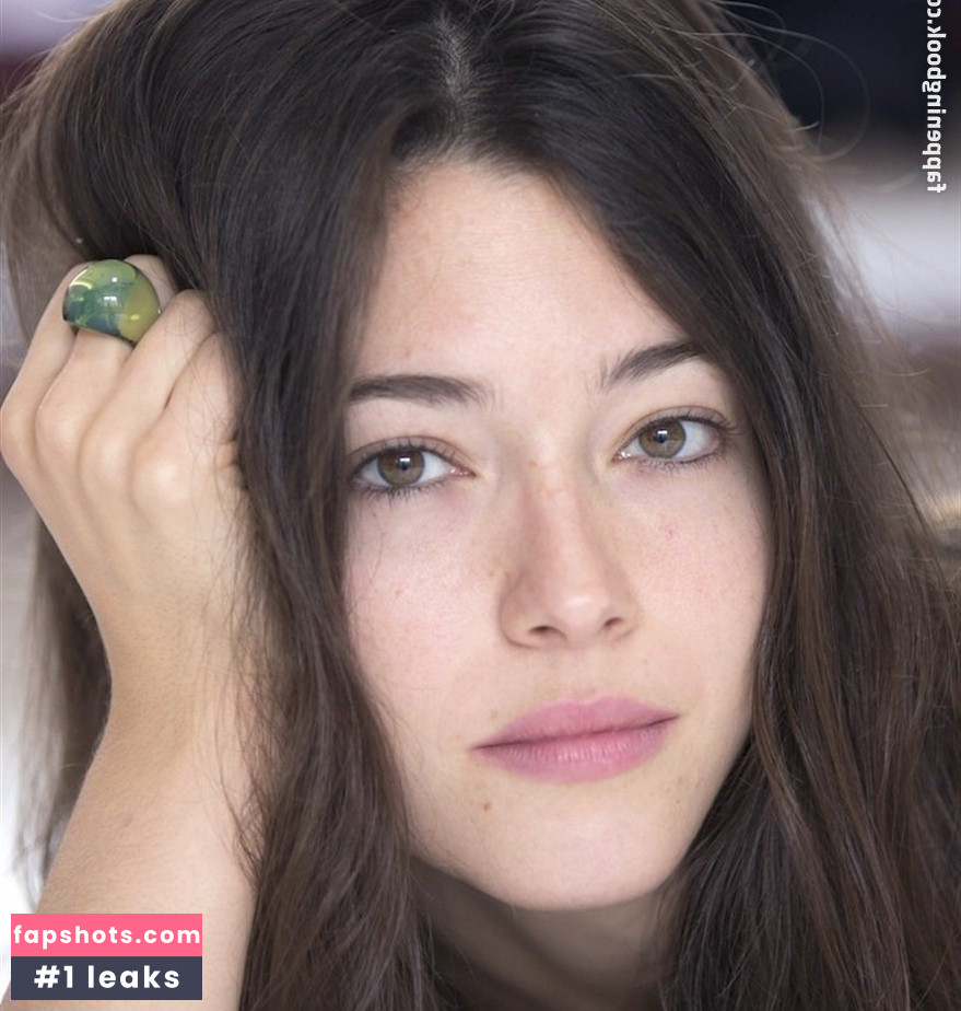 Norah Lehembre gallery photo #23