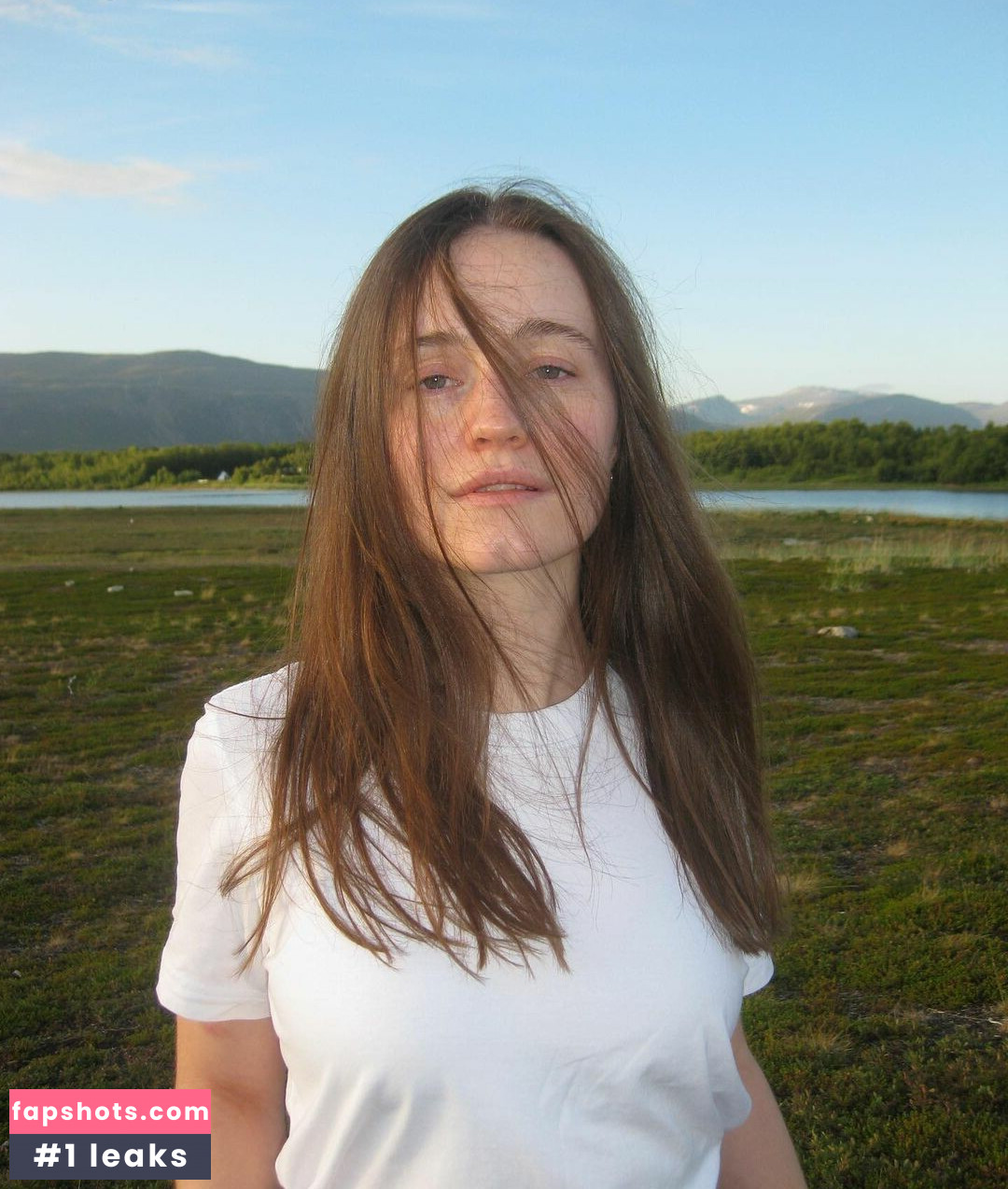 Norwegian Girls nude babe gallery