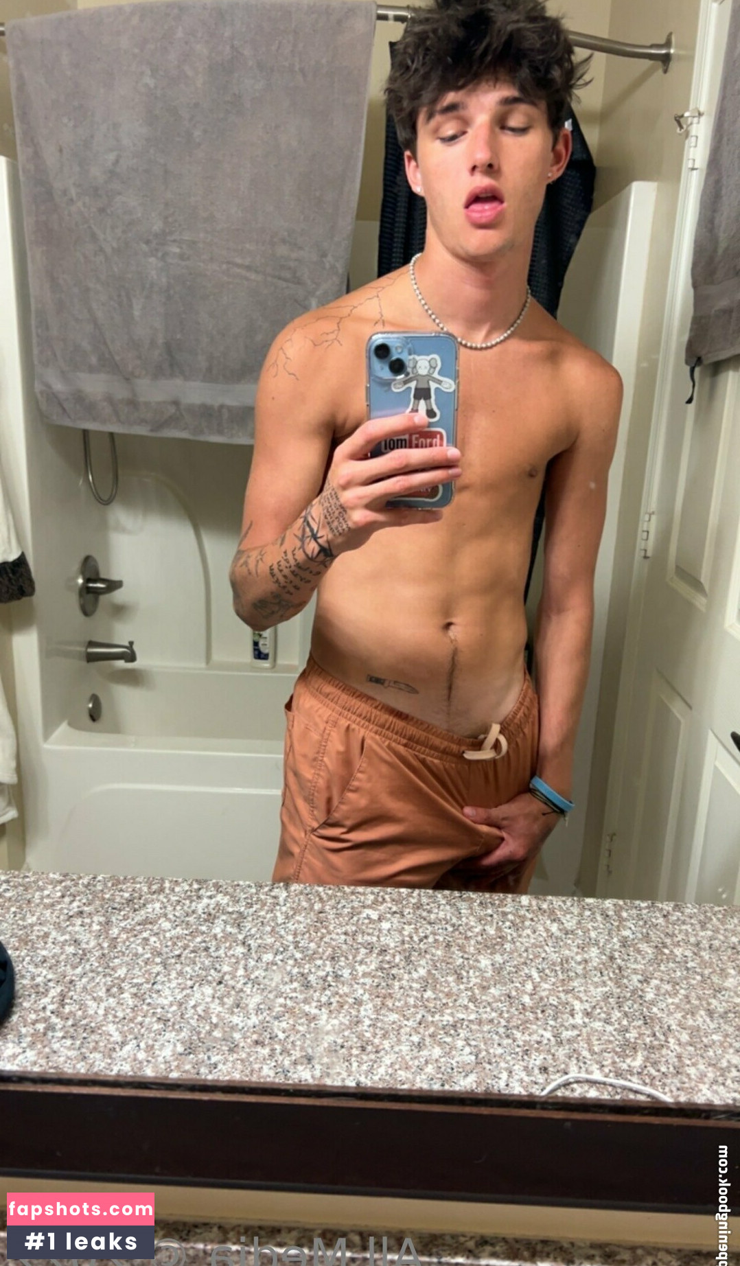 notgavinn gallery photo #8