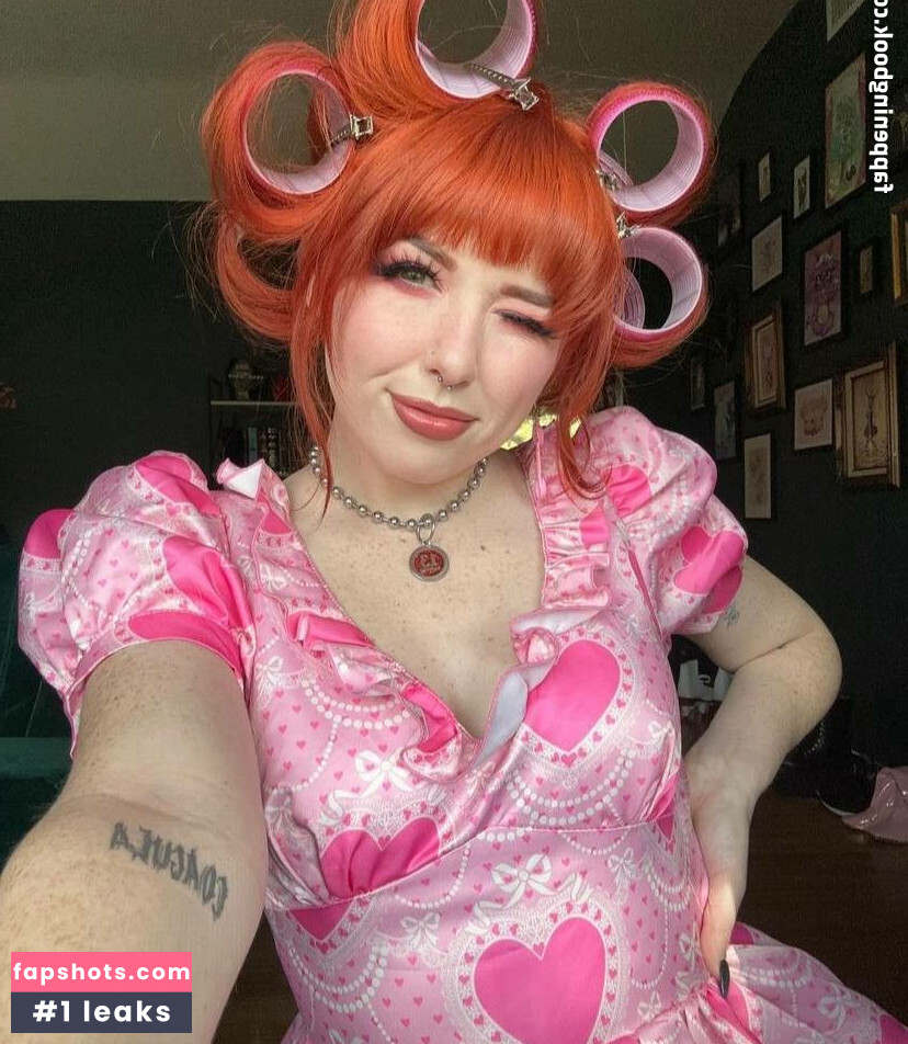 NotSaige gallery photo #17