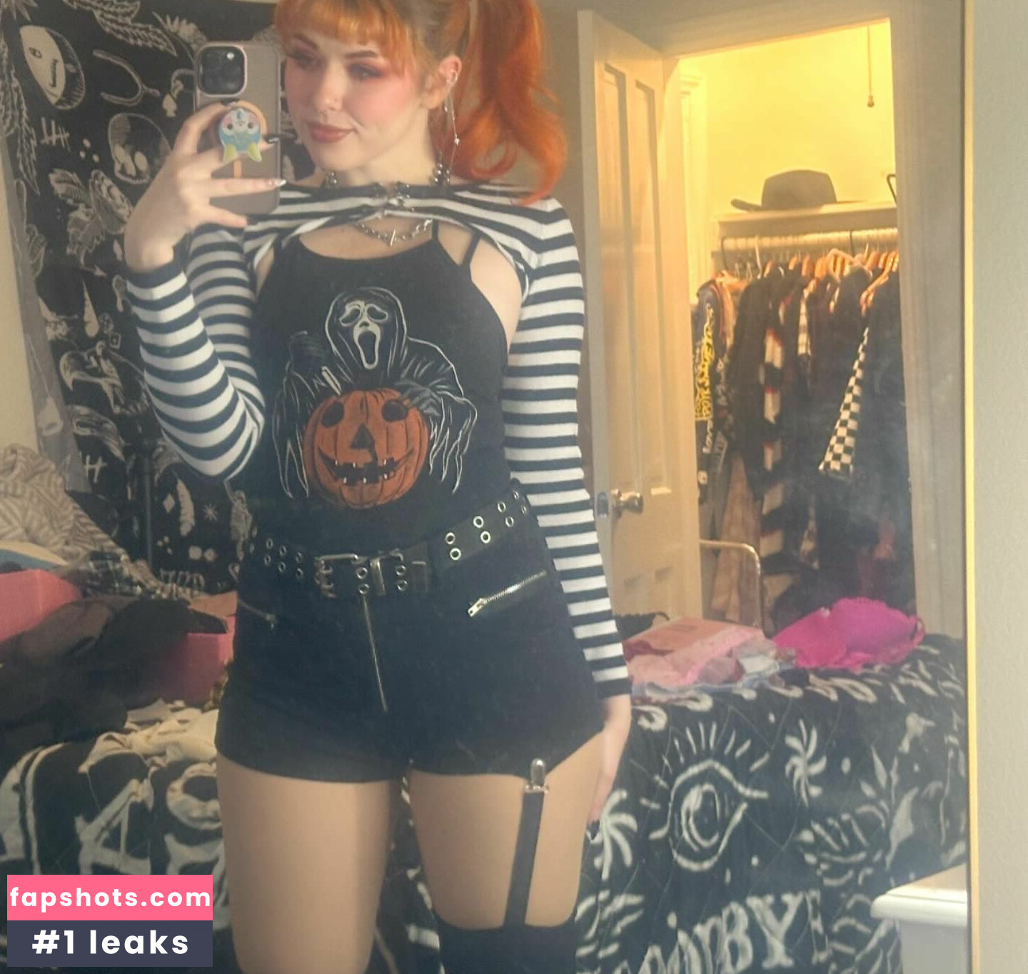 NotSaige gallery photo #18