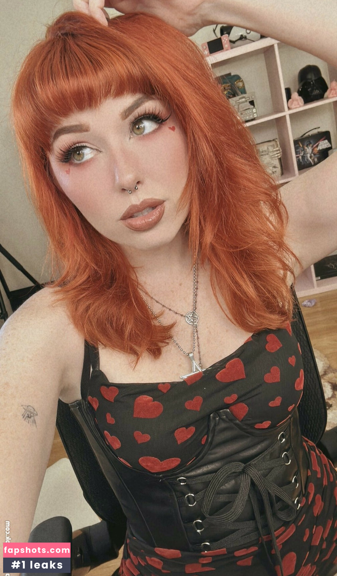 NotSaige gallery photo #36