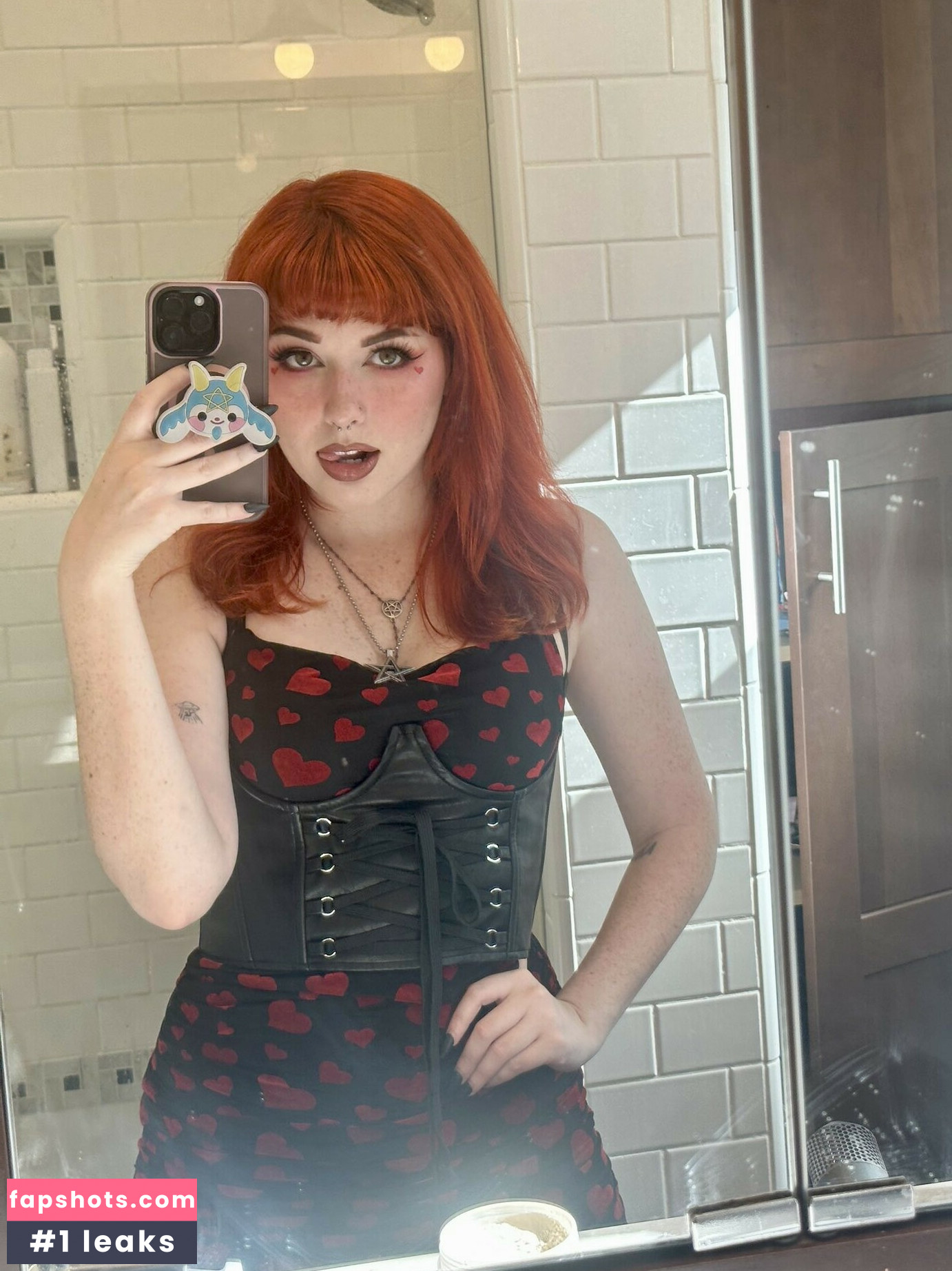 NotSaige gallery photo #37