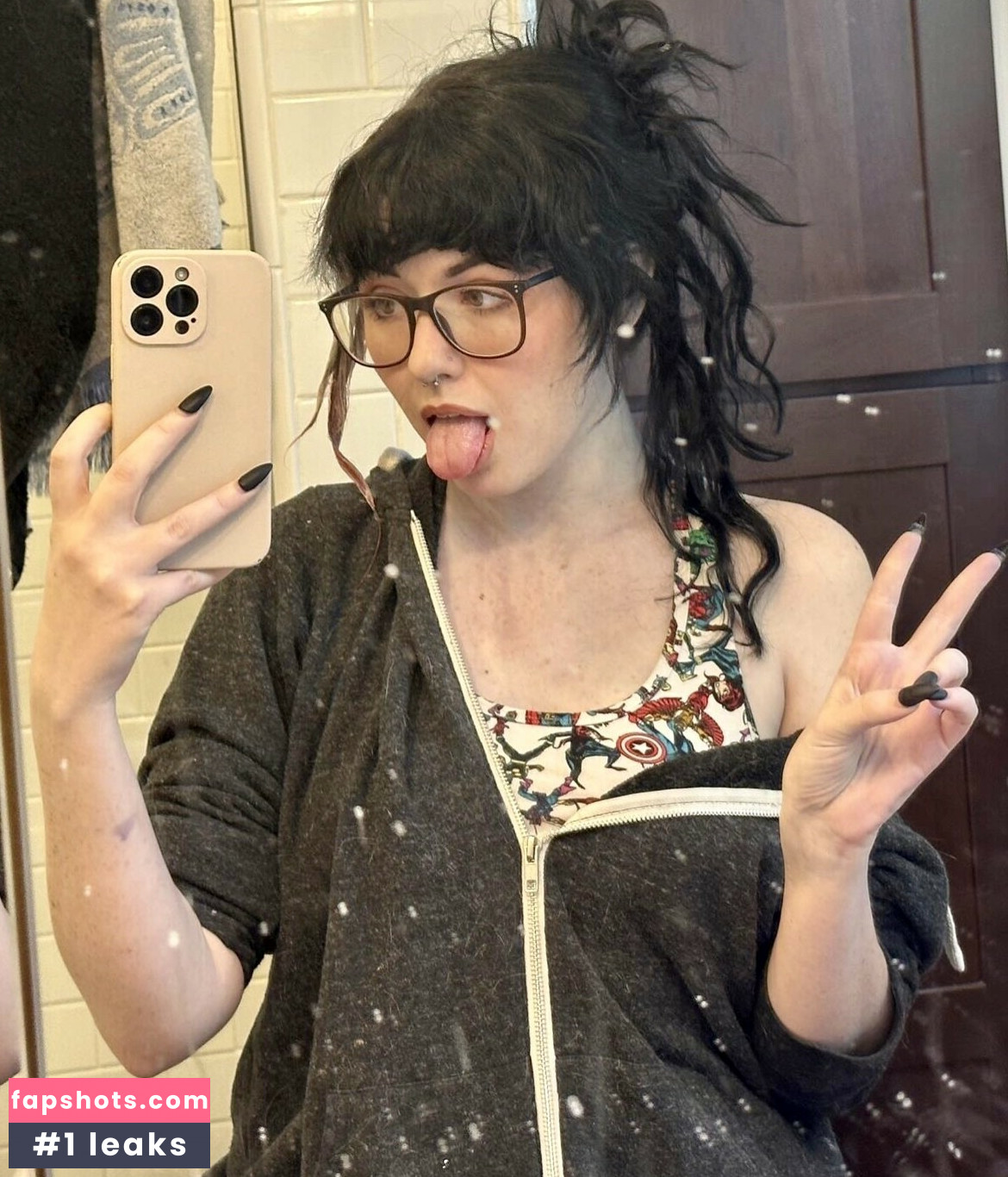 NotSaige gallery photo #46