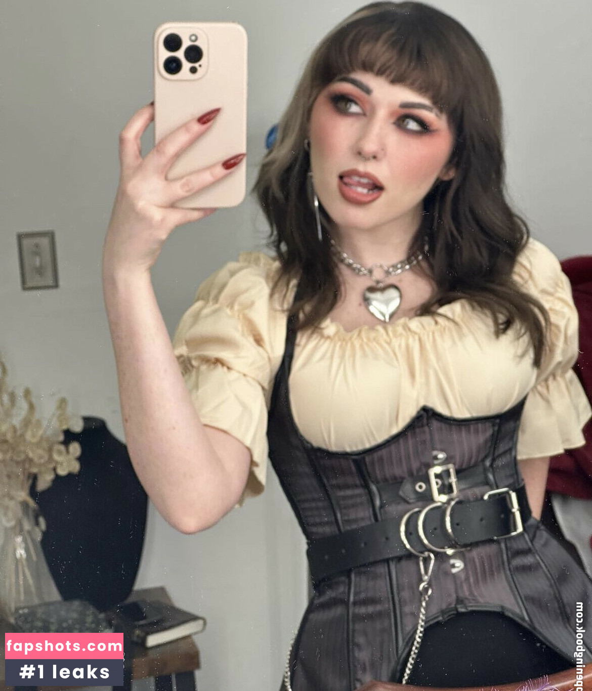 NotSaige gallery photo #49