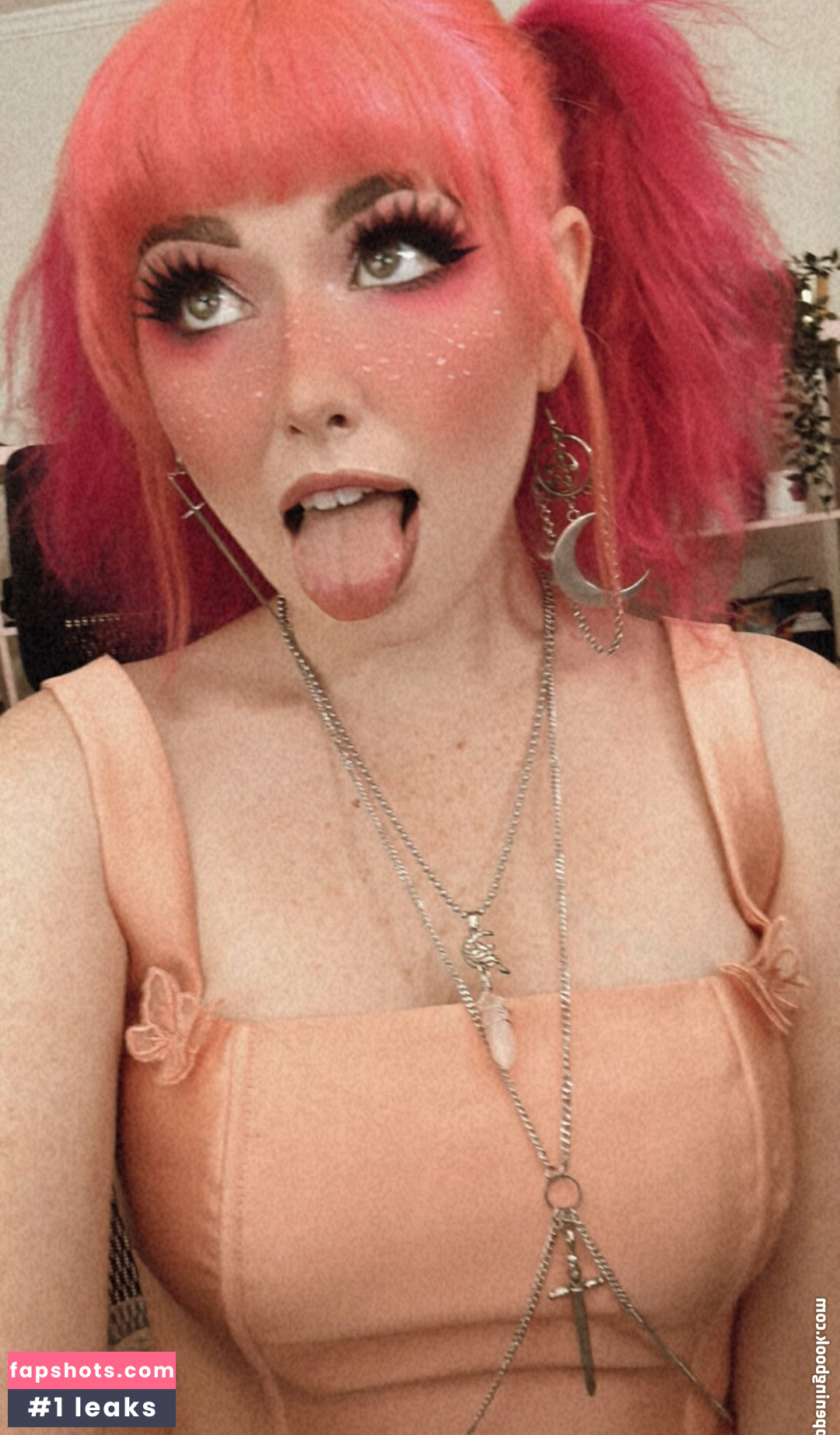 NotSaige gallery photo #52