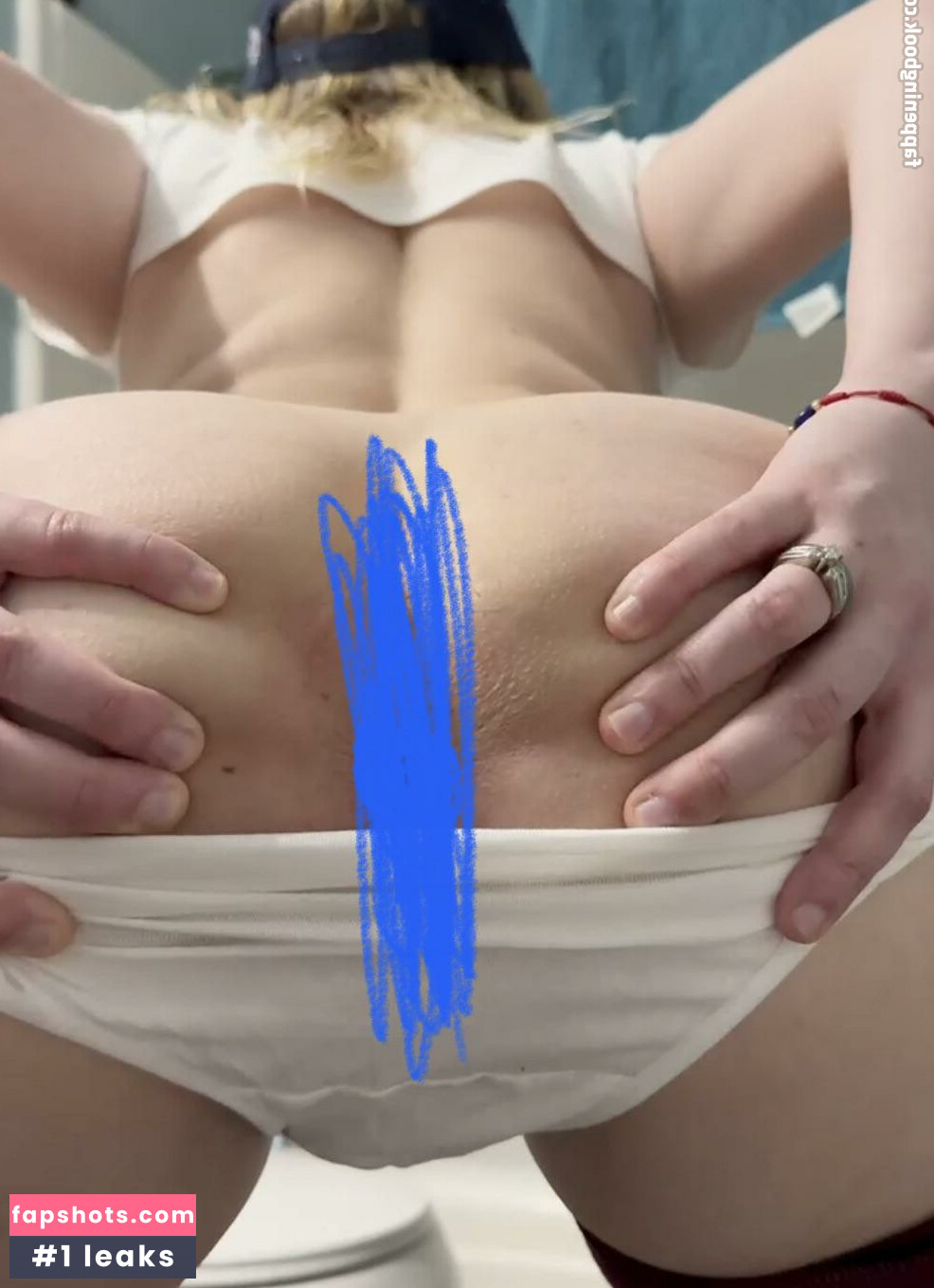 Nova Kyra gallery photo #2