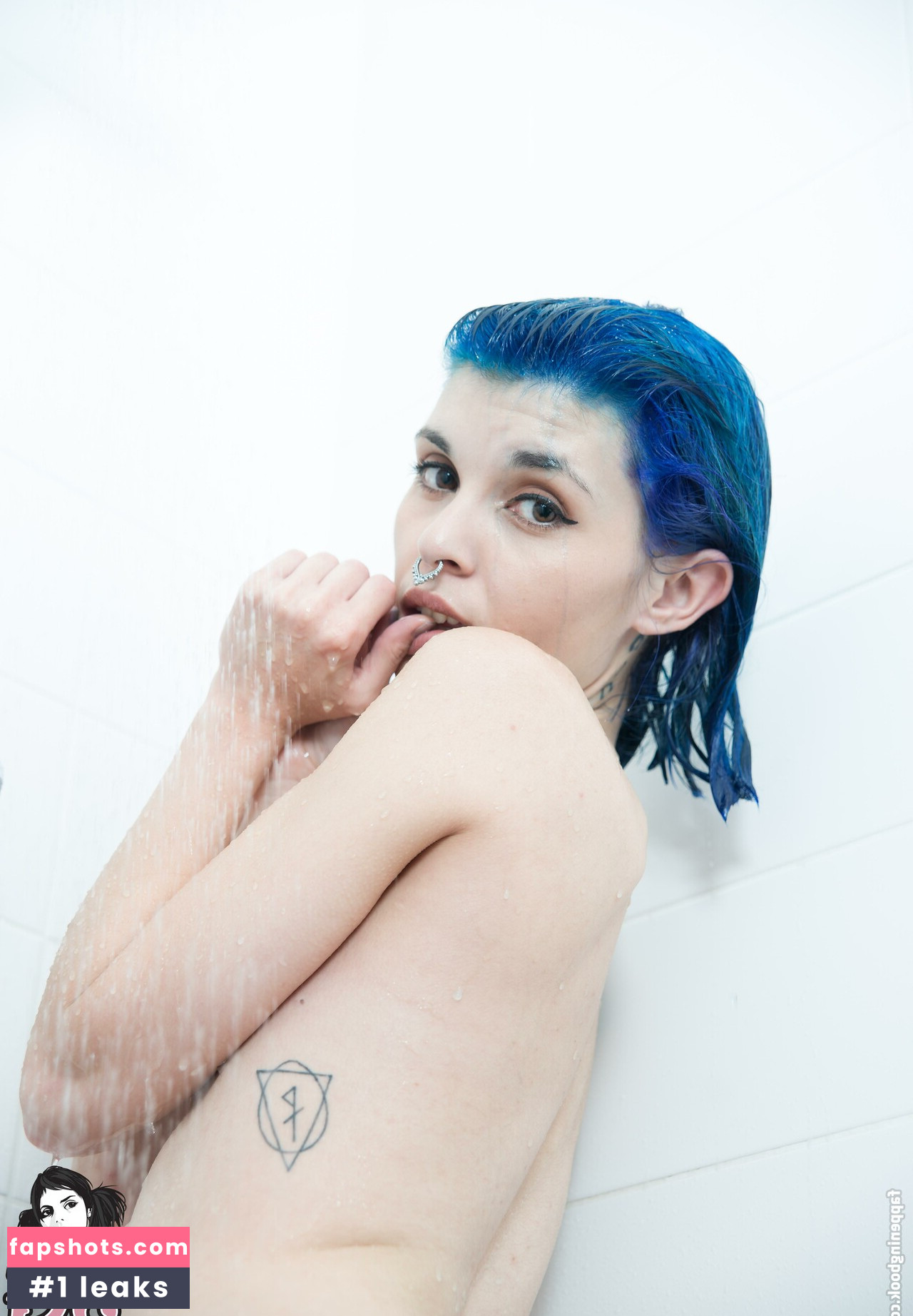 Novaanne nude babe gallery