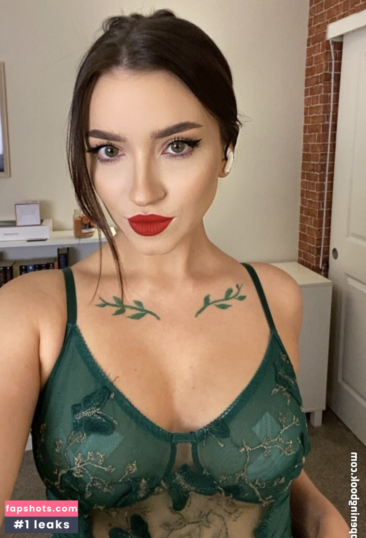 Novaleesi gallery photo #70