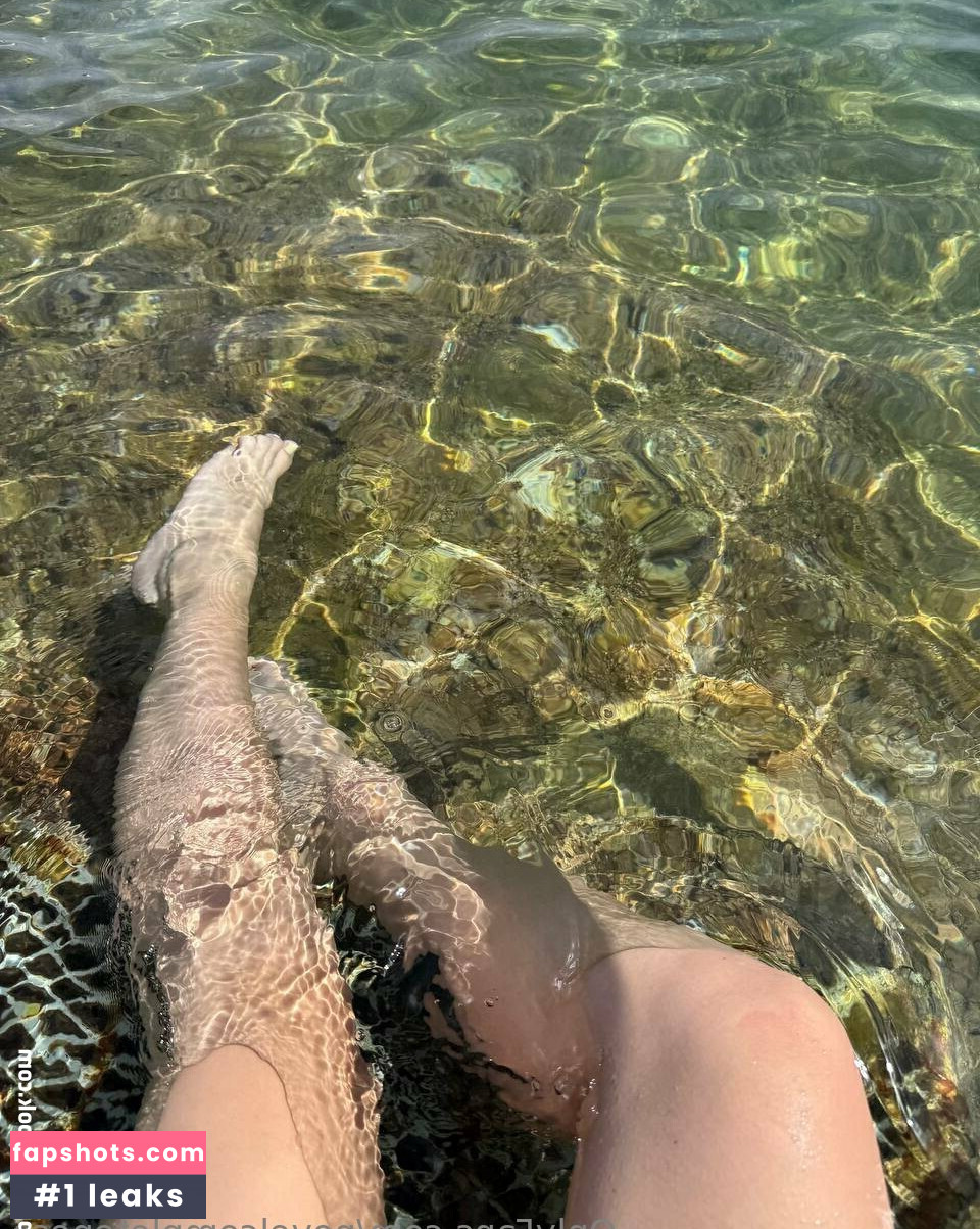 novelcompleteness gallery photo #15