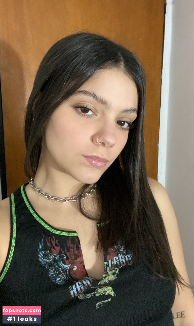 Novinhas Com Peitos Pequenos Nude Leaks OnlyFans Photos #6 - LeakJerk