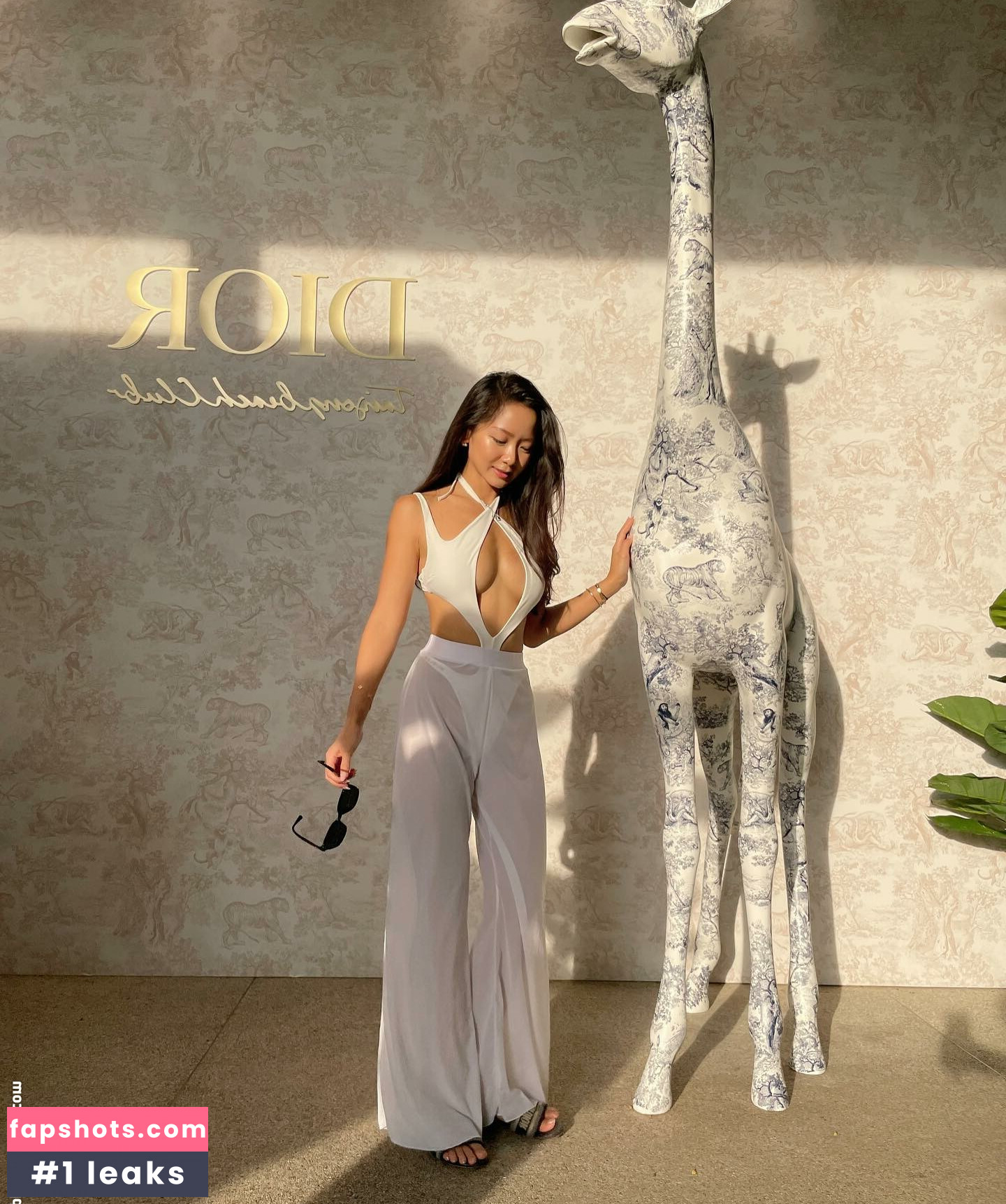 Novita Lam nude babe gallery