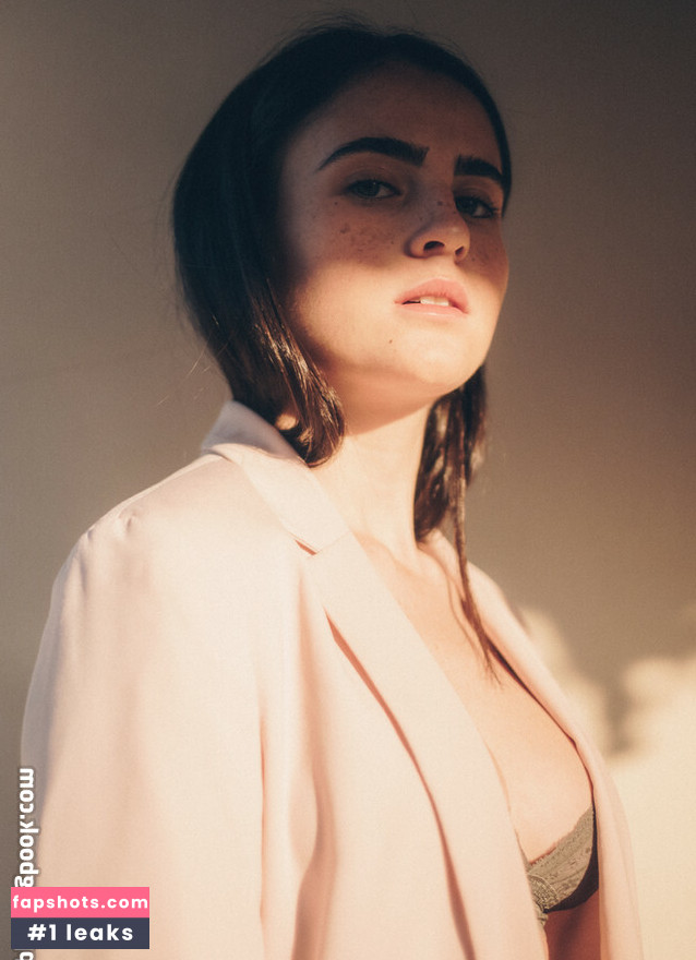 Noy Malkin nude babe gallery