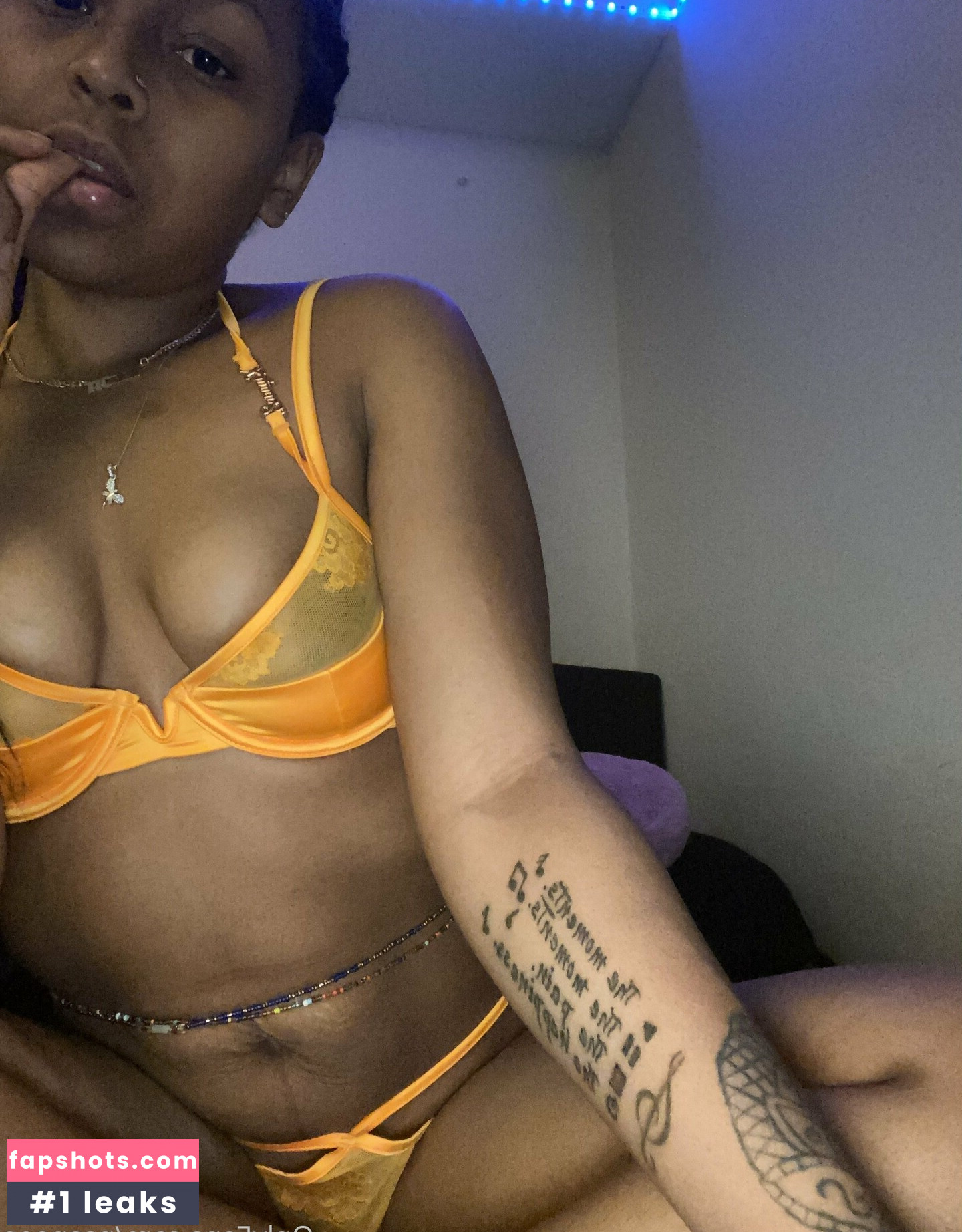 nsaneee gallery photo #29