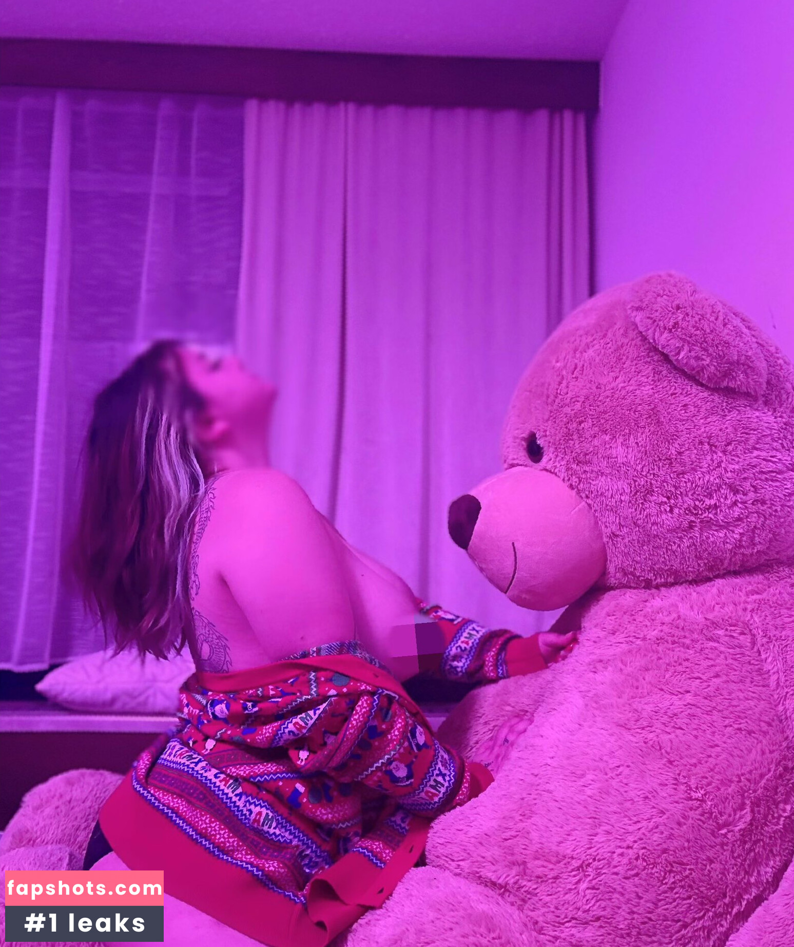 Nsflux gallery photo #9