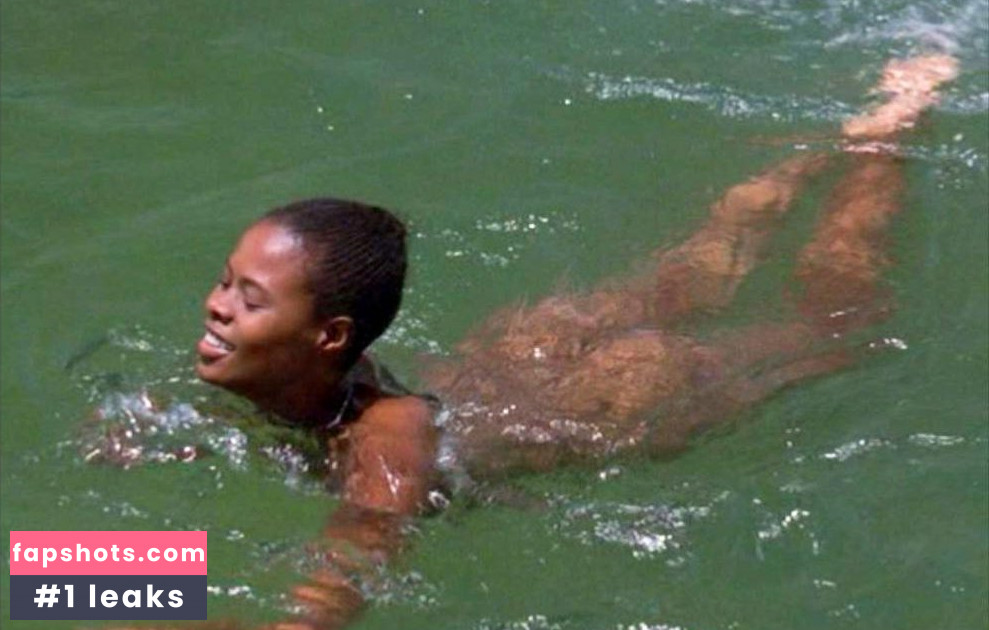 Nthati Moshesh gallery photo #3