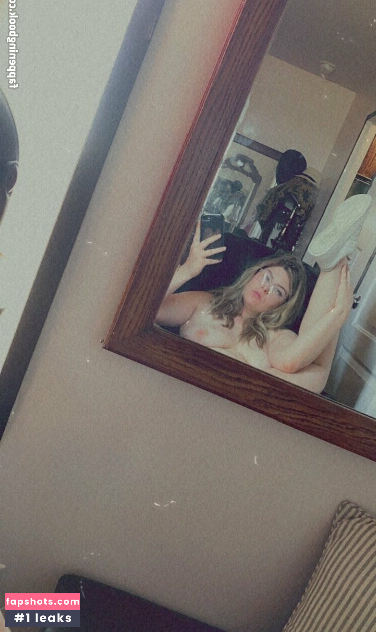 nudes_plug gallery photo #24