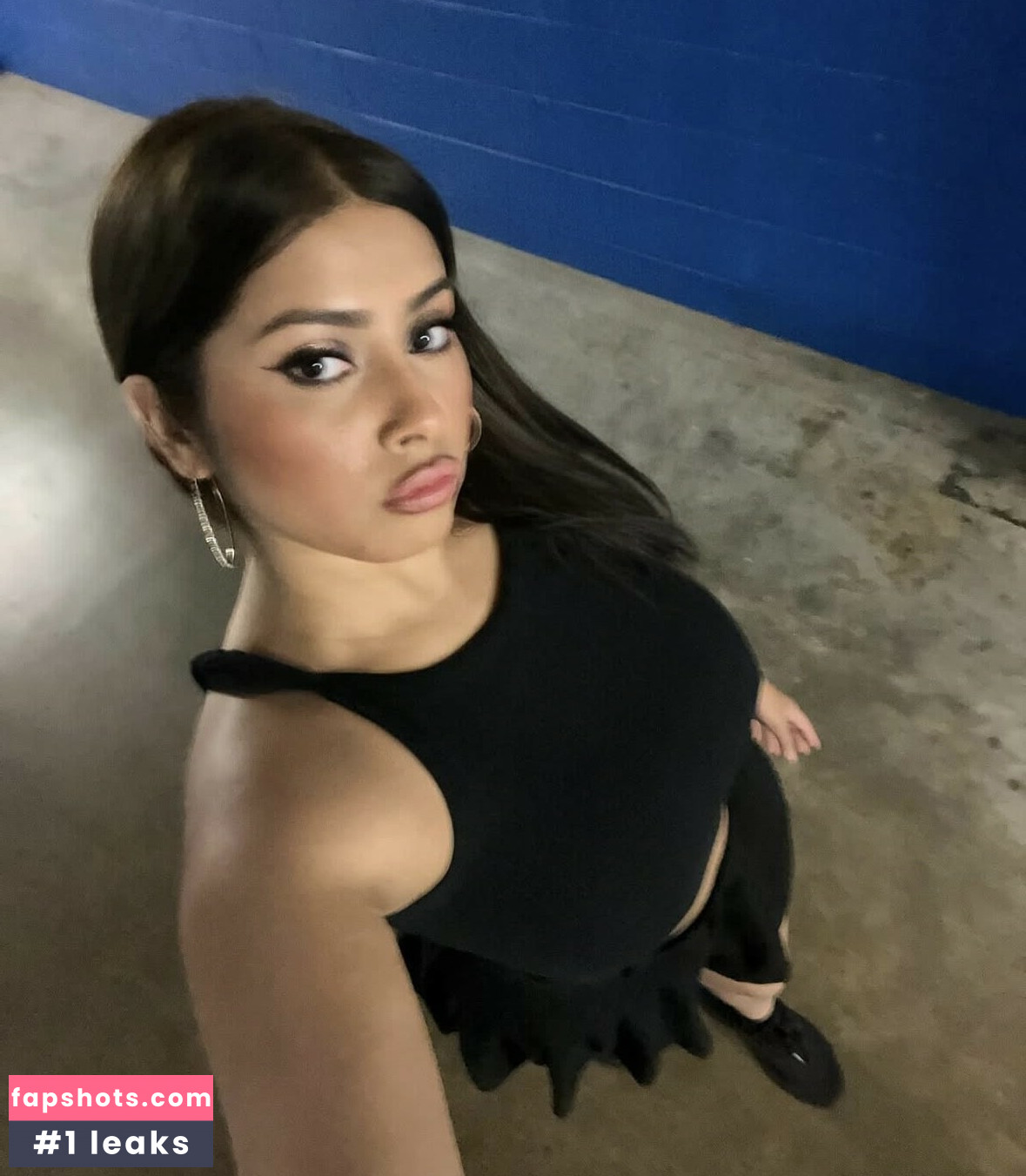 Nudrat Zahra Chowdhury gallery photo #4