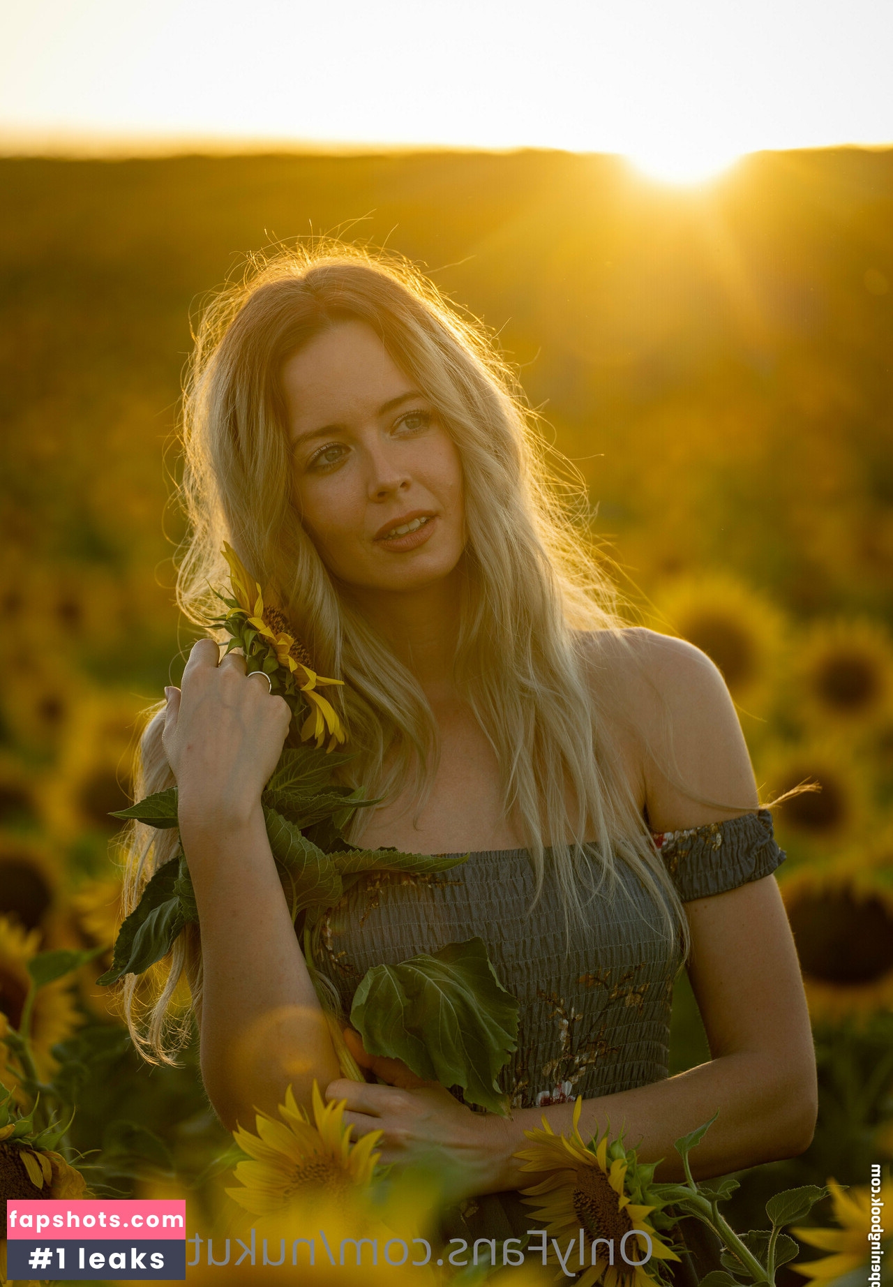 nukutabu_nr1 nude babe gallery