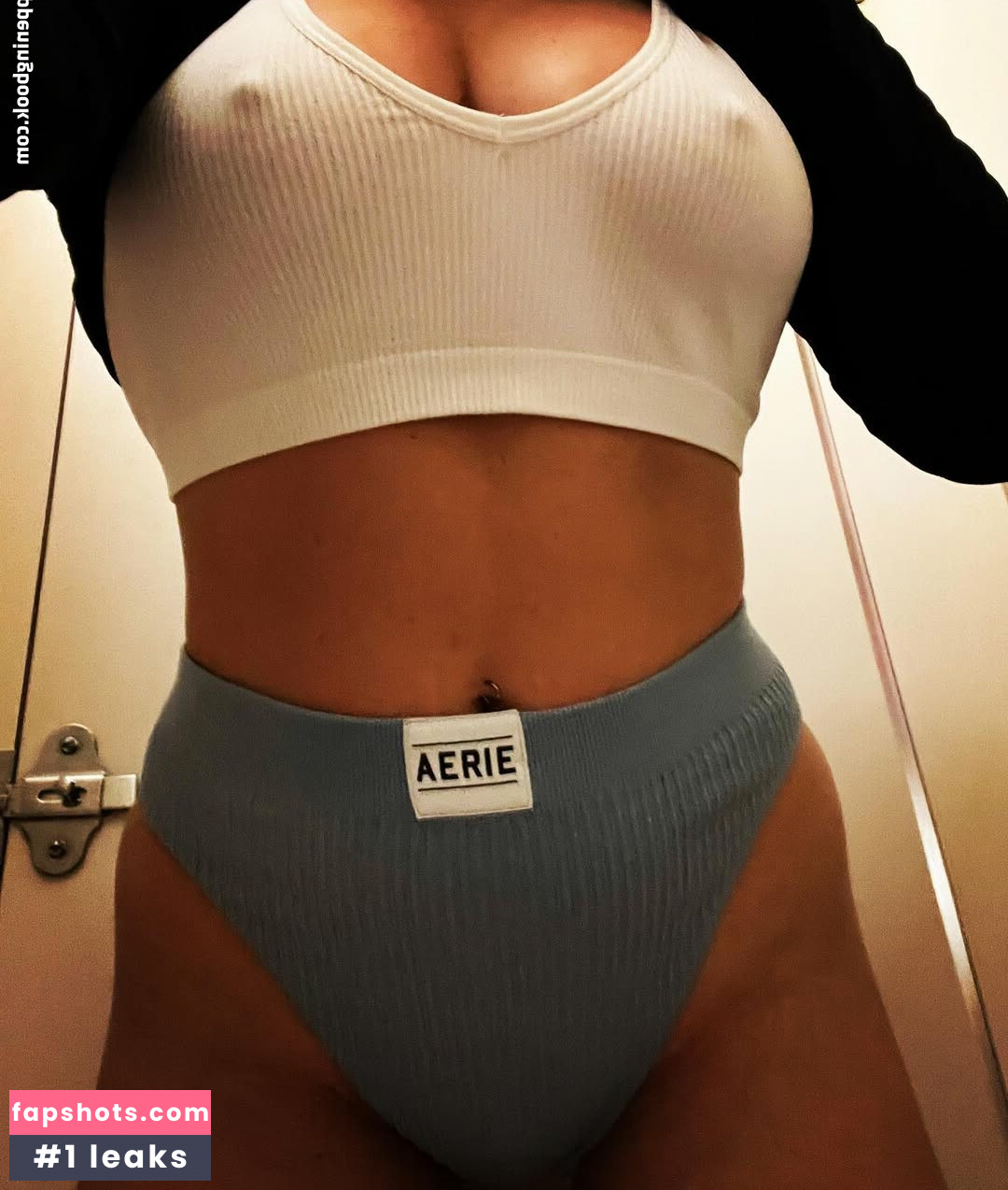 NurseNoFace gallery photo #14