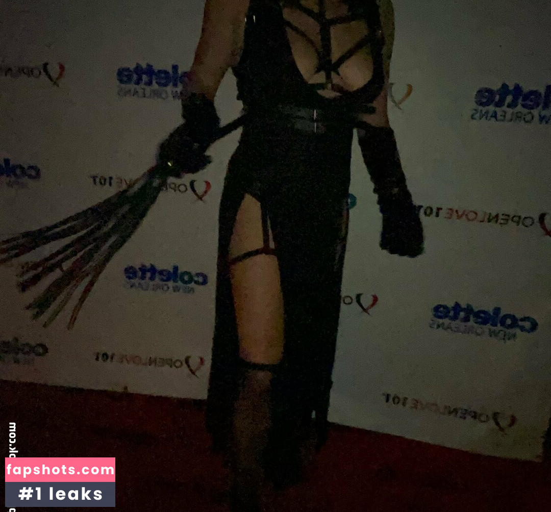 NurseNoFace gallery photo #23