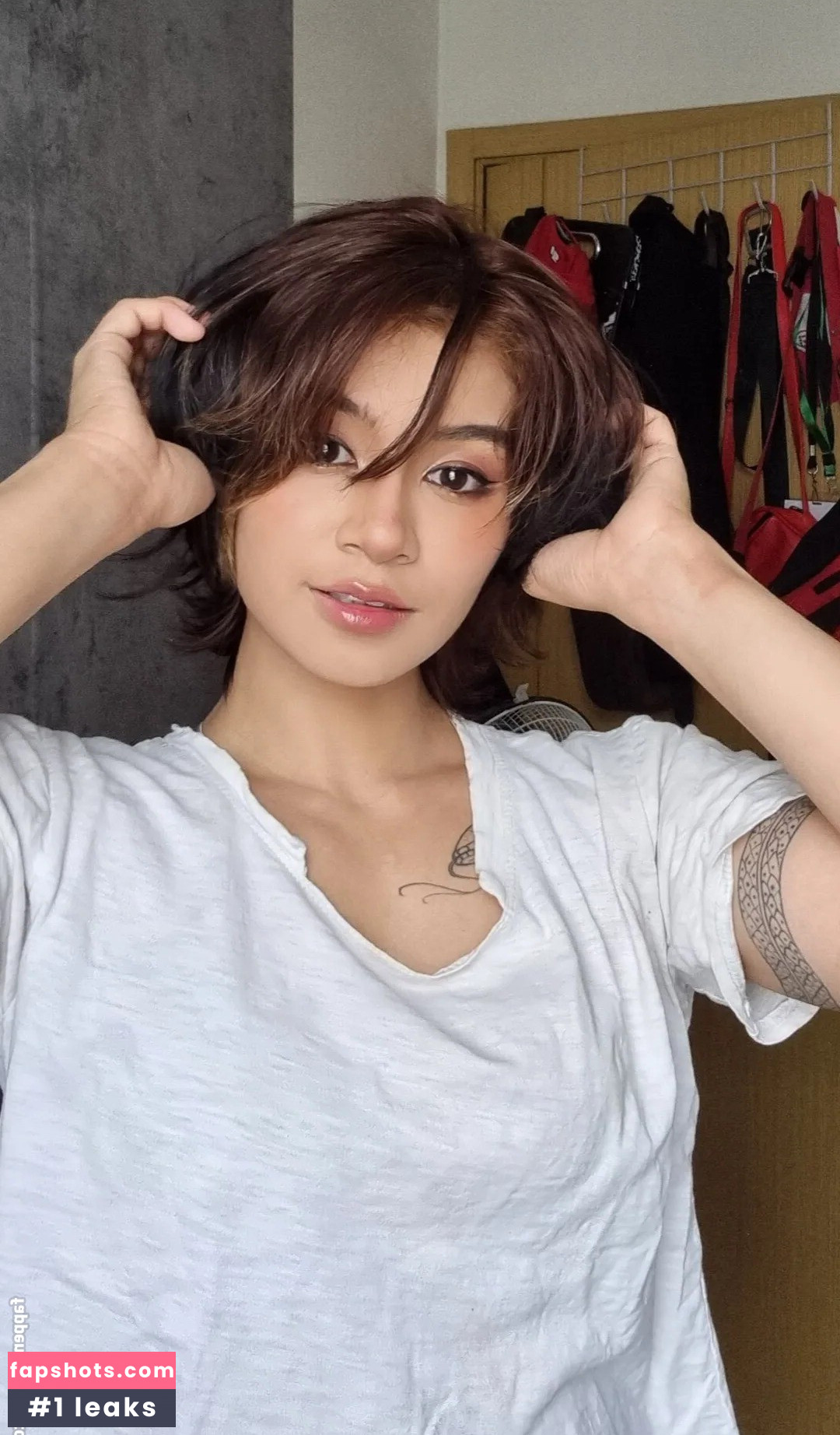 Nyaaati gallery photo #105