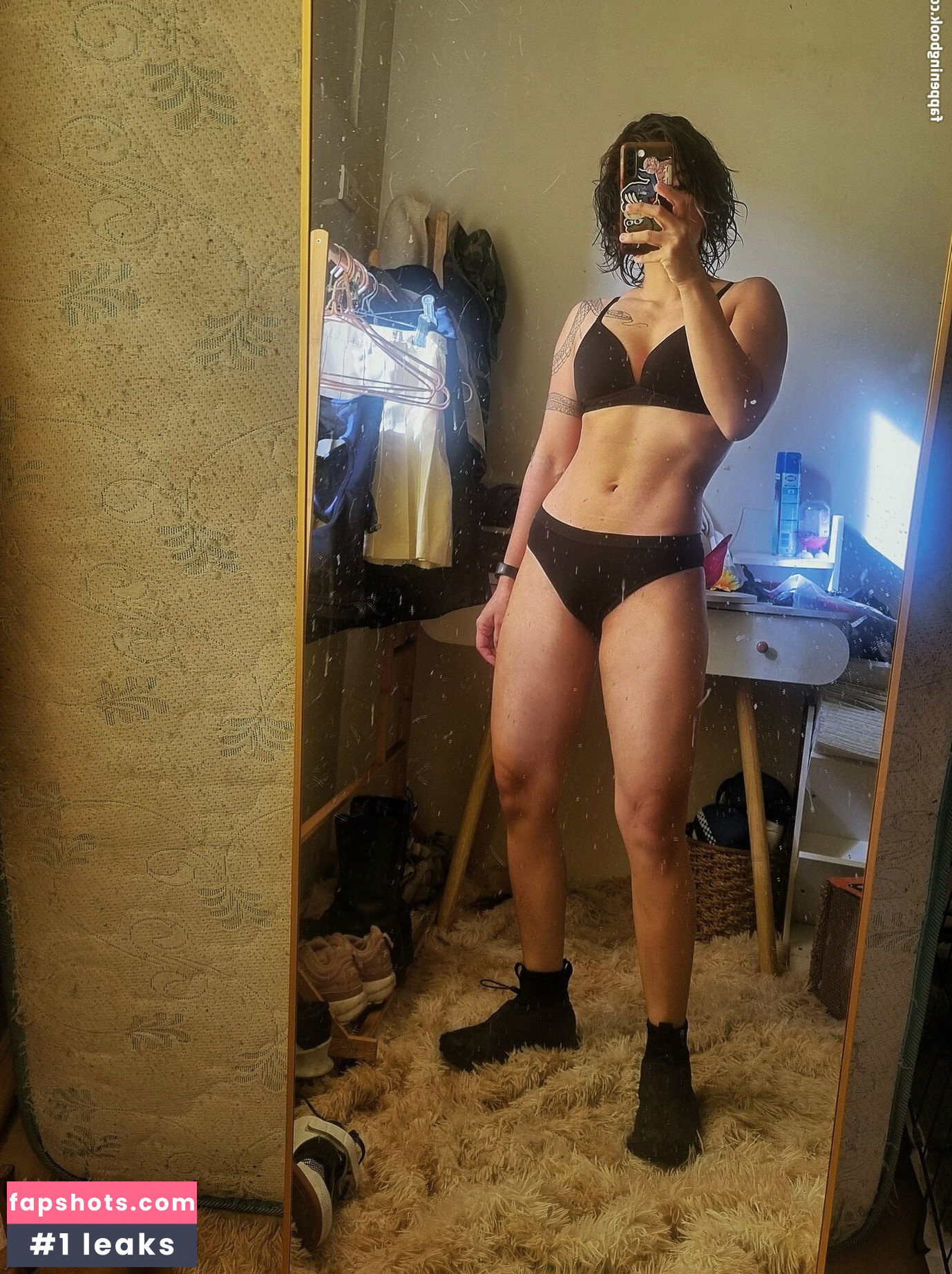 Nyaaati gallery photo #100