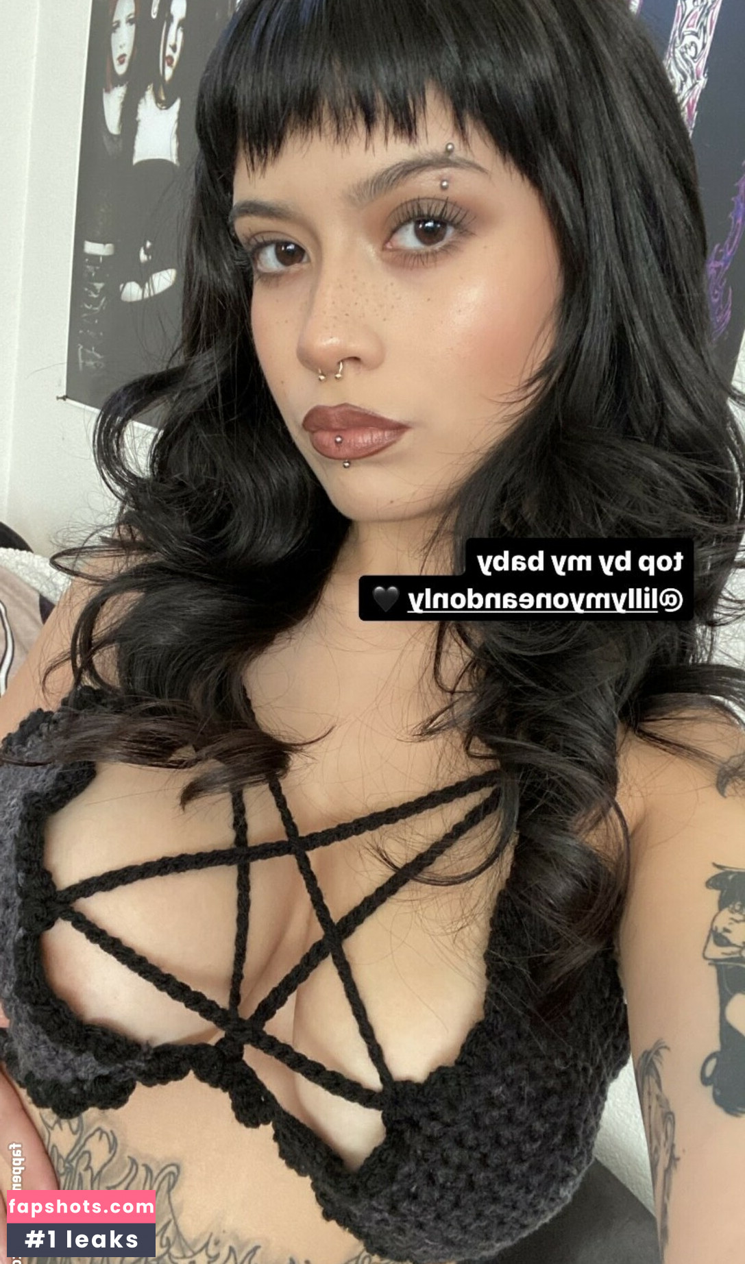 Nydia Gonzalez gallery photo #19