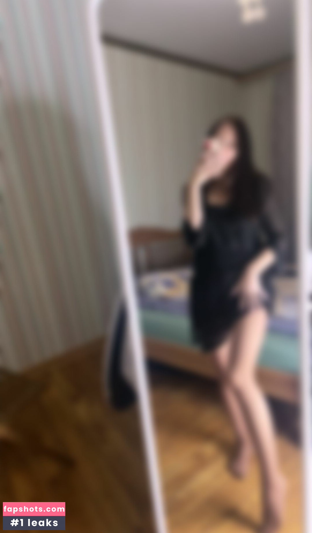 NylonDiary gallery photo #35