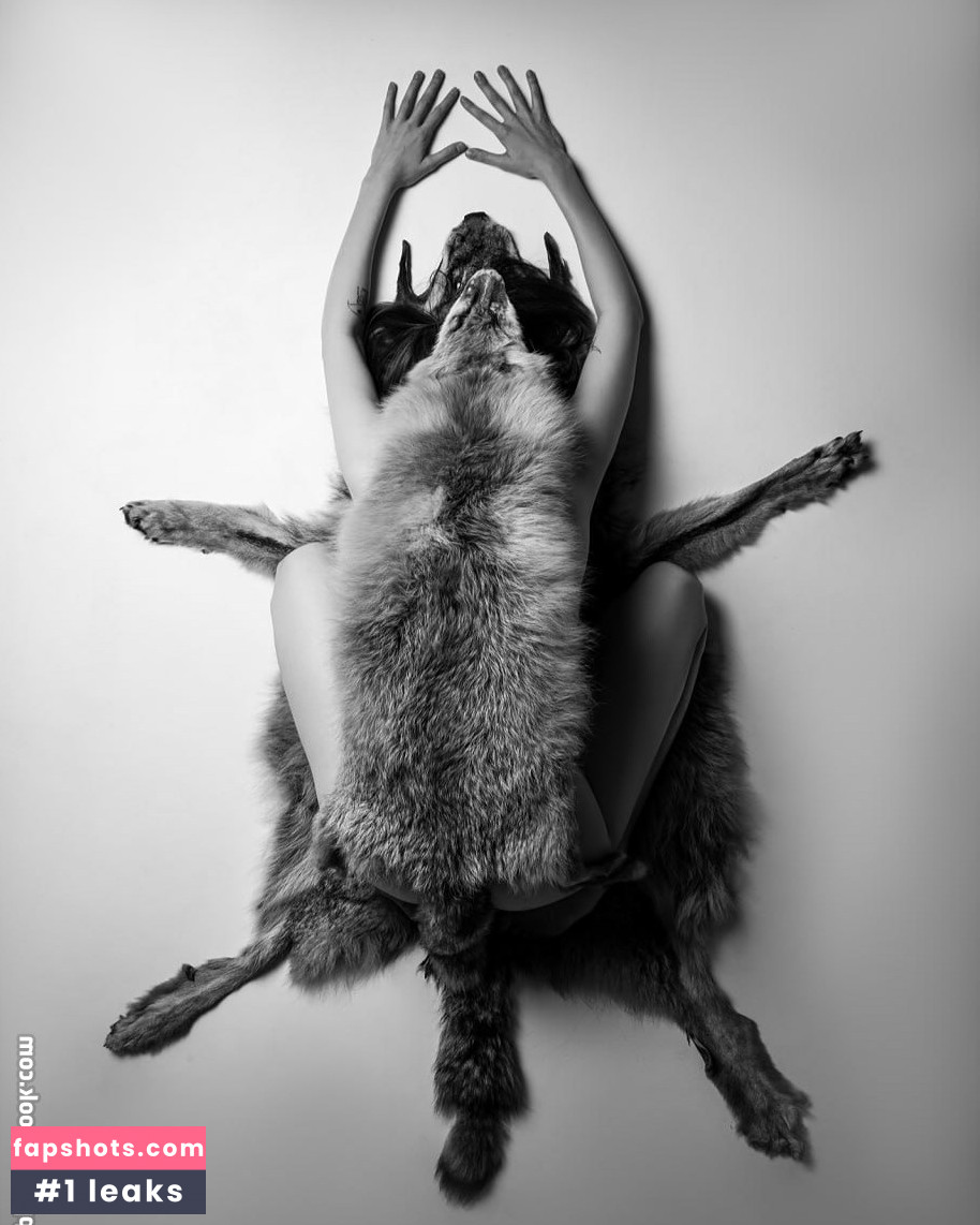 Nyuukke nude babe gallery