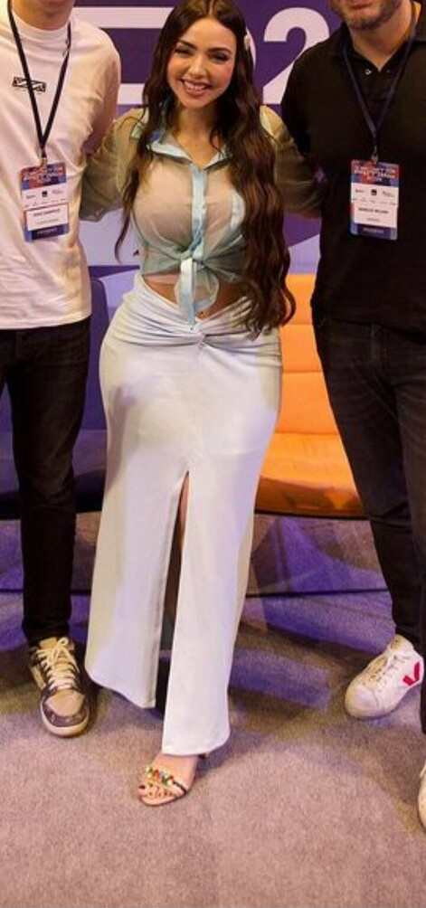 nyvi-estephan-1 Nacktheit OnlyFans Fotos #689 - Fapshots