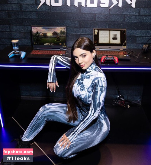 Nyvi Estephan Nacktheit OnlyFans Fotos #1092 - Fapshots