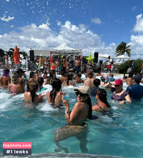 Nyvi Estephan Filtración Desnuda OnlyFans Foto #1222 - Fapshots