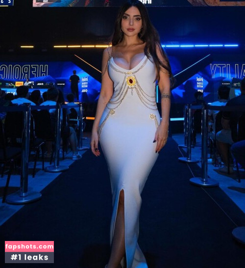 Nyvi Estephan Nacktheit OnlyFans Fotos #1385 - Fapshots