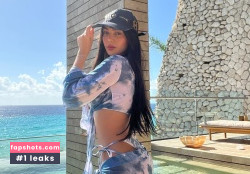 Nyvi Estephan Nacktheit OnlyFans Fotos #1430 - Fapshots