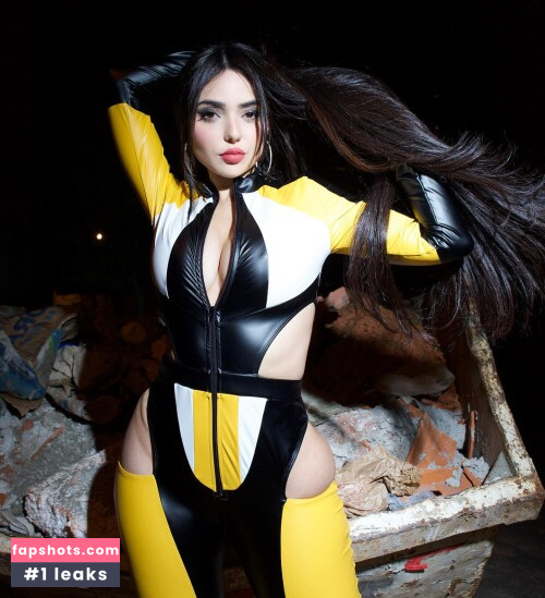 Nyvi Estephan Nacktheit OnlyFans Fotos #1479 - Fapshots